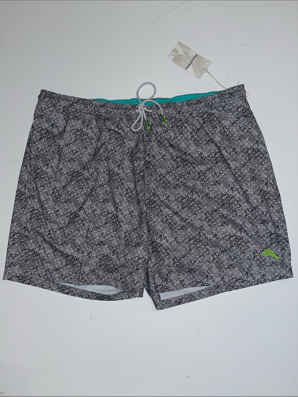 Tommy Bahama Swim Trunks Men’s 2XL Big  2XLB Gray Liner UPF 30 4 pockets $99